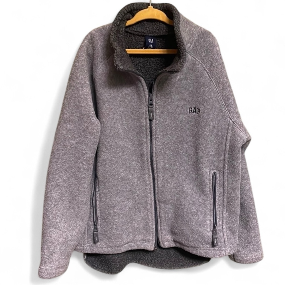 Gap grey fleece pullover size Medium (7/8)